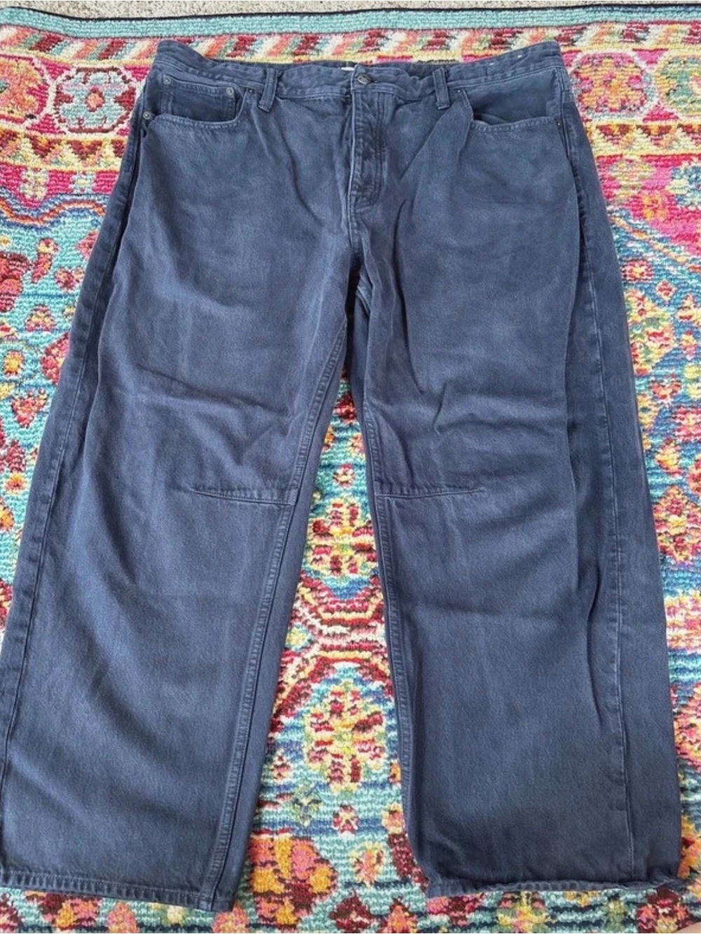 33 Madewell Darted Barrel-Leg Jeans